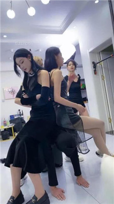 图片[18]_【麋鹿银儿】4S群虐-高难度挑战踢踹圈踢/跳踩耳光/坐垫_HD绳艺资源