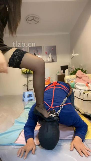 图片[8]_【可儿绳艺导师】黑丝高跟胯下辱/藤条训练/艺术装置塞嘴_HD绳艺资源