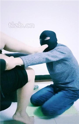 图片[9]_【广东迪迪】运动后原味鞋袜辱情侣奴-奴下奴【双视角版】_HD绳艺资源