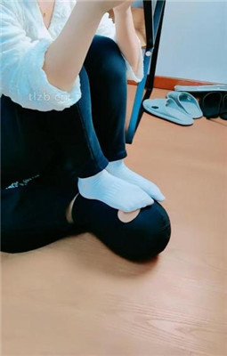 图片[12]_【萌宝儿】训练/白袜脚全体重踩踏_HD绳艺资源