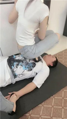 图片[8]_【冰夏绳艺导师】双S-高跟全体重踩地毯【双视角版】_HD绳艺资源