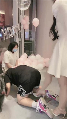 图片[11]_【时安】劲爆群调-男女奴跪拜/踩狗爪/训练舔脏鞋/一桶圣水_HD绳艺资源