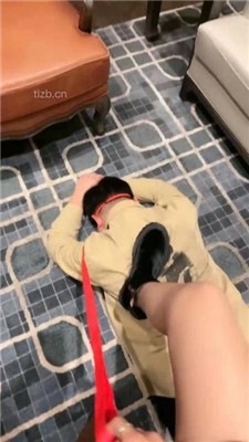 图片[4]_【苏御大大】磕头求圣水/短靴碾压踩/耳光抽_HD绳艺资源