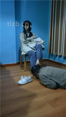 图片[4]_【最抗揍M】素人学生主-艺术闻鞋-踢踹-数据线训练_HD绳艺资源