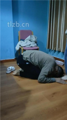 图片[14]_【最抗揍M】素人学生主-艺术闻鞋-踢踹-数据线训练_HD绳艺资源