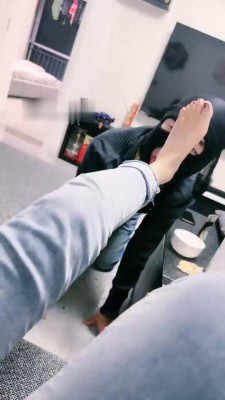 图片[7]_【绝美兔绳艺导师】狗舌头清理脏靴子_HD绳艺资源