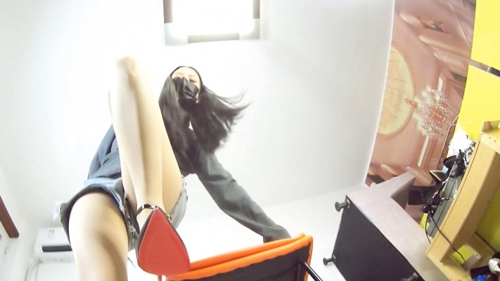 图片[12]_【婧児小主】第一视角 晓G高跟肉丝脚踹踩脸支配羞辱追求者全程语言玩废你_HD绳艺资源