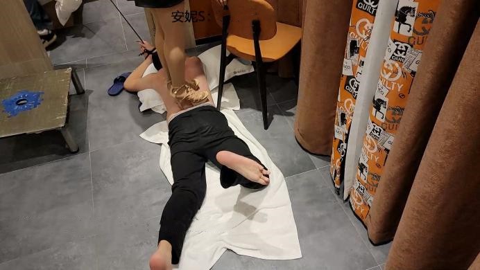 图片[11]_安妮S：四双鞋子踩废线下粉丝，一脚干废_HD绳艺资源