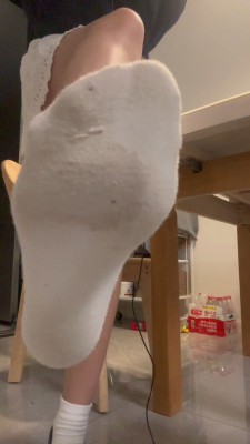 图片[11]_【芃芃大人】 偷看的同事被发现 第一视角臭袜羞辱_HD绳艺资源