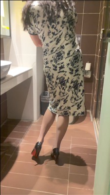 【摸丝校尉原创】新年重磅.丝足旗袍姐姐竟反向羞辱我！_HD绳艺资源