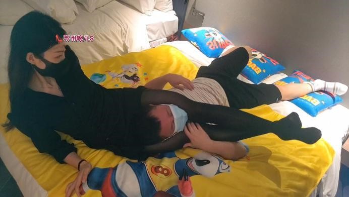 图片[3]_【小婉s】粉丝千里奔赴，只求绞死！黑丝腿绞窒息粉丝_HD绳艺资源