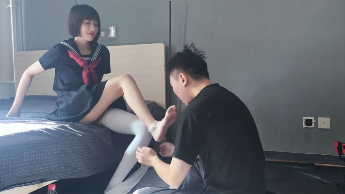 图片[4]_【红颜榜】航儿回归白丝脚虐跳踩脸_HD绳艺资源