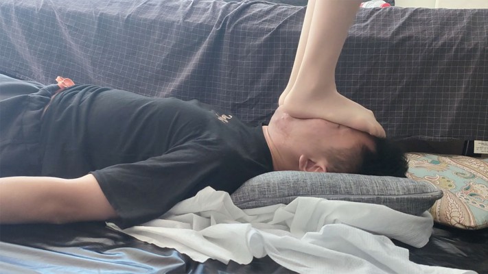 图片[14]_【红颜榜】航儿回归白丝脚虐跳踩脸_HD绳艺资源