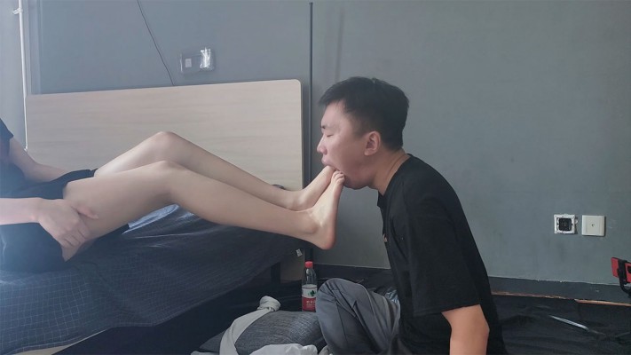 图片[20]_【沐沐S】长靴踩踏，面部摧毁，踩脖子窒息_HD绳艺资源