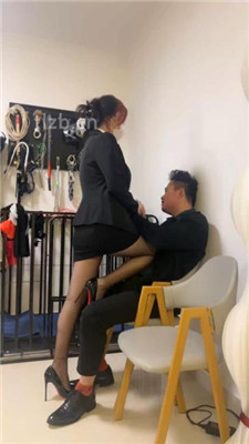 图片[5]_【甜心教主】职业装S-开发猥琐男同事做狗_HD绳艺资源