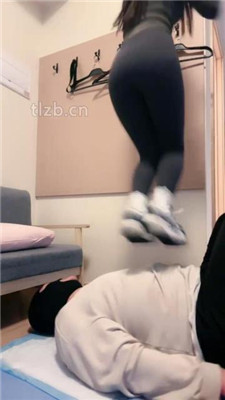 图片[16]_【不期而遇】长靴白袜运动鞋全体重踩踏_HD绳艺资源