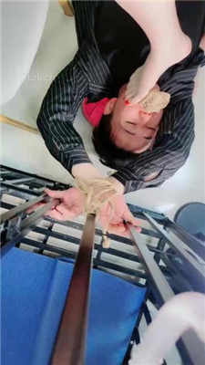 【甜心教主】绳艺技巧-丝袜塞嘴-高难度挑战脚耳光_HD绳艺资源