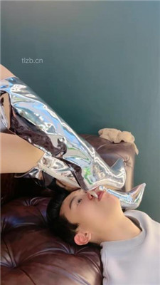 图片[15]_【鑫儿教头】强迫圣水/银色长靴肉丝的脚下奴_HD绳艺资源