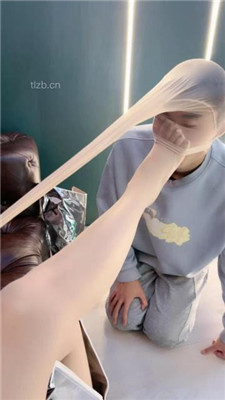 图片[19]_【鑫儿教头】强迫圣水/银色长靴肉丝的脚下奴_HD绳艺资源