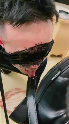 图片[12]_【语阳】给狗戴马鞍骑马爬行_HD绳艺资源