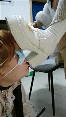 图片[6]_【爱可呀】母畜尝试犬化-清理靴底/踩喂食/升水_HD绳艺资源