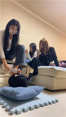 图片[9]_【精神小妹】4S-学生主-运动鞋原味袜气味控制【双视角版】_HD绳艺资源