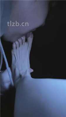 图片[8]_【奶味小仙女】电影院调-毛拖鞋白袜踩狗_HD绳艺资源