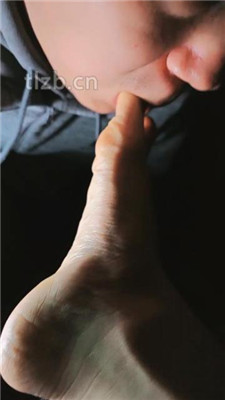 图片[13]_【奶味小仙女】电影院调-毛拖鞋白袜踩狗_HD绳艺资源