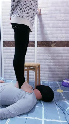 图片[2]_【九蛇大大】裸足恋足舔/虐乳吃口水/骑狗背_HD绳艺资源