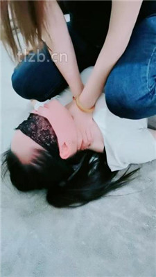 图片[10]_【梦幻大大】运动后虐母畜-掐脖/骑马踩踏/臭脚插嘴_HD绳艺资源