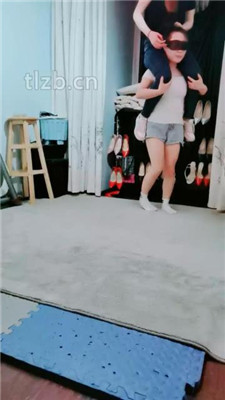 图片[14]_【梦幻大大】运动后虐母畜-掐脖/骑马踩踏/臭脚插嘴_HD绳艺资源