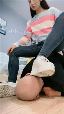 图片[7]_【魅儿】小白鞋棉袜踩光头/吃棉袜舔鞋底/磕头求圣水_HD绳艺资源