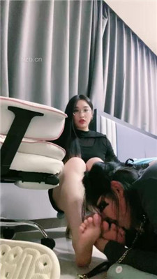 【小羊】你们的女神爱舔脚_HD绳艺资源