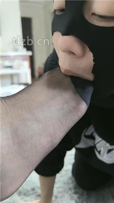 图片[11]_【稚主】艺校S-皮鞋黑丝虐/转胯/踩狗舌/脚插嘴_HD绳艺资源