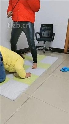 图片[8]_【广东迪迪】母畜跪舔原味脚/狗链遛狗【双视角版】_HD绳艺资源