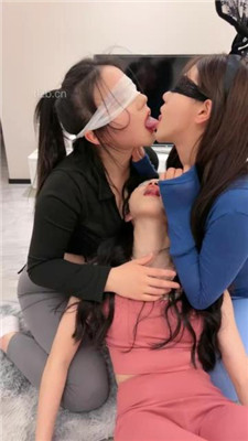 图片[3]_【橙宝】3母畜群虐-奴下奴/白袜踩踏/掐脖/转胯_HD绳艺资源