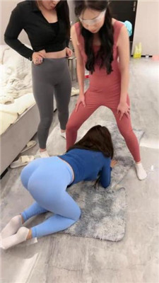 图片[19]_【橙宝】3母畜群虐-奴下奴/白袜踩踏/掐脖/转胯_HD绳艺资源