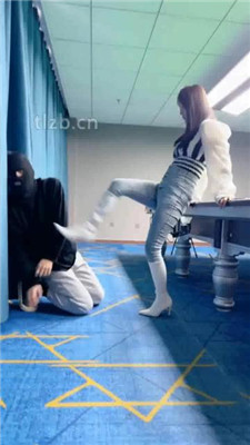 图片[16]_【思诺】台球厅调废狗-耳光碾踩/最后沦为专用坐垫_HD绳艺资源