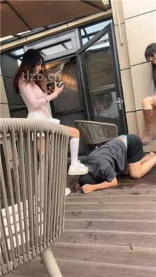 图片[10]_【香芋朱朱】双S户外首调-桌下跪舔/踩背坐头/踢裆【双视角版】_HD绳艺资源