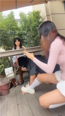 图片[16]_【香芋朱朱】双S户外首调-桌下跪舔/踩背坐头/踢裆【双视角版】_HD绳艺资源