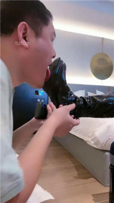 图片[3]_【双胞胎萌萌大人】牛仔长靴践踏跳踩/痰吐脸喂食/踢裆sp_HD绳艺资源