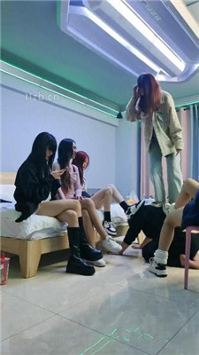 图片[18]_【思怡】群调群虐-5S-素人脏鞋臭袜虐狗_HD绳艺资源