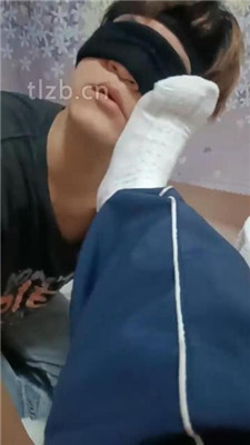 图片[2]_【酱酱果】白袜裸足踩脚垫_HD绳艺资源