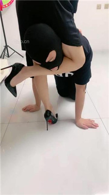 图片[3]_【蜜糖情侣】骑马情况/训练/跪舔高跟裸足/耳光_HD绳艺资源