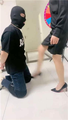 图片[12]_【蜜糖情侣】骑马情况/训练/跪舔高跟裸足/耳光_HD绳艺资源