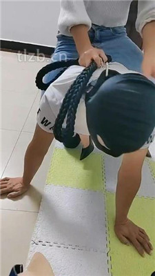 图片[17]_【广东迪迪】双S-骑马/裸足踩虐【双视角版】_HD绳艺资源