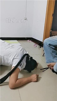 图片[18]_【广东迪迪】双S-骑马/裸足踩虐【双视角版】_HD绳艺资源