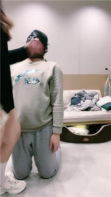 图片[14]_【小羊】运动后脏鞋白袜踩虐狗/袜子塞嘴/碾压狗头_HD绳艺资源