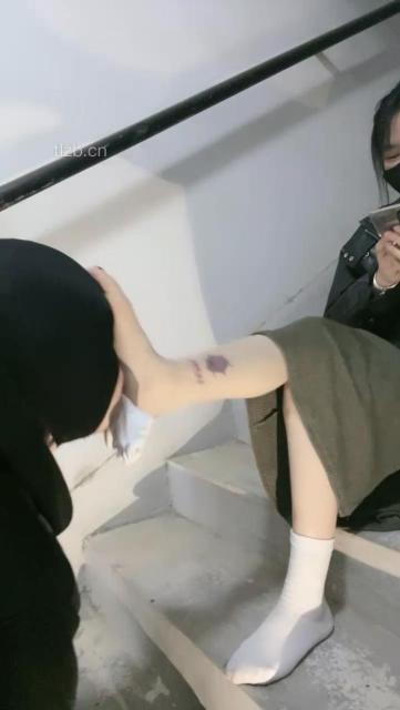 图片[7]_【颜颜sama】楼道-洛丽塔S-皮鞋白袜舔/深喉/踩踏_HD绳艺资源