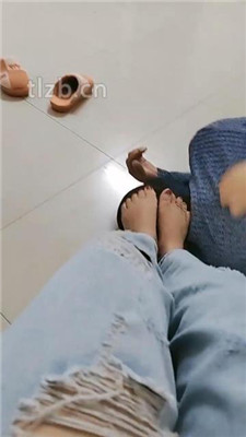 图片[8]_【广东迪迪】双S-臭脚闻舔踩踏【双视角版】_HD绳艺资源